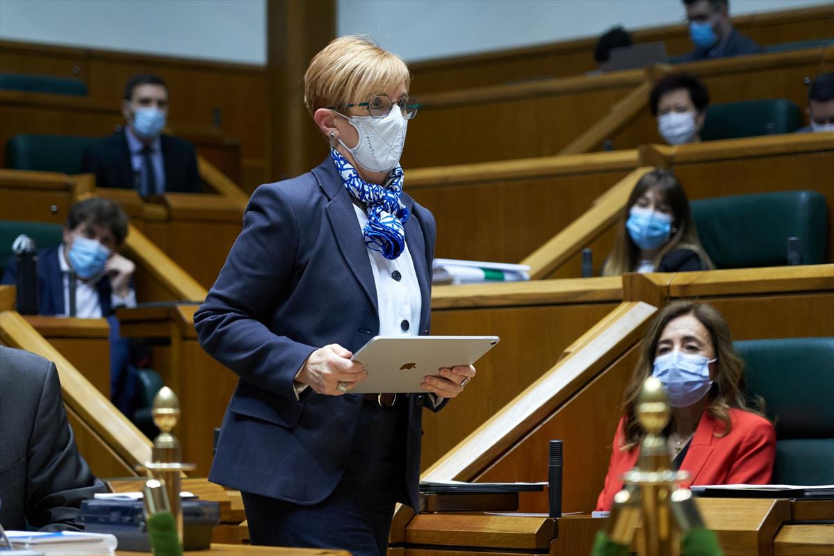 Arantxa Tapia en el Parlamento Vasco este viernes