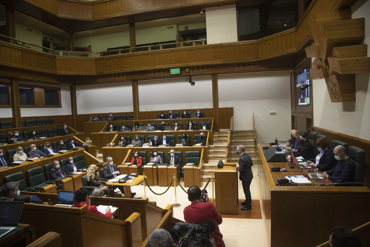 El lehendakari en el Parlamento Vasco