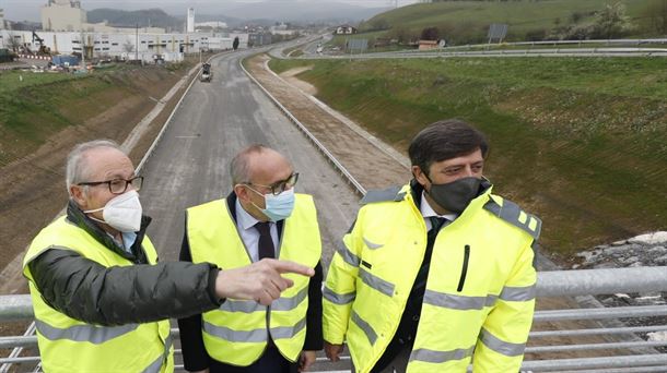 La nueva carretera A-625 entre Amurrio y Orduña abrirá al tráfico el próximo mes de mayo