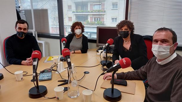 Tertulia del Parlamento en las Ondas Navarra, en Radio Euskadi (19-03-2022)