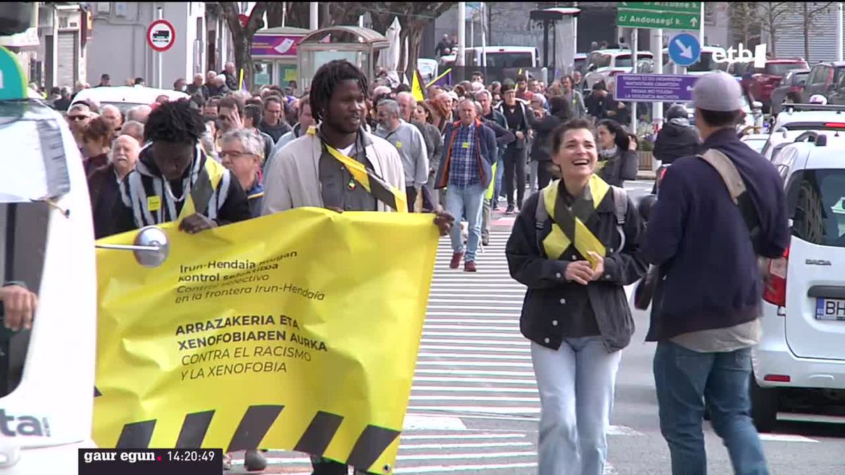 Un momento de la marcha entre Pasaia y San Sebastian. Foto: Euskadi Irratia. 