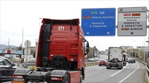 Bizkaiko Aldundiak izoztu egingo ditu kamiointzako bide-sariak 2024an