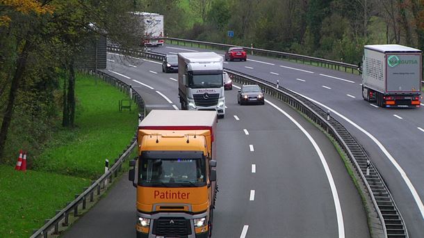 60 urterekin erretiratzeko eskubidea nahi dute erizainek, garraiolariek eta baso suhiltzaileek