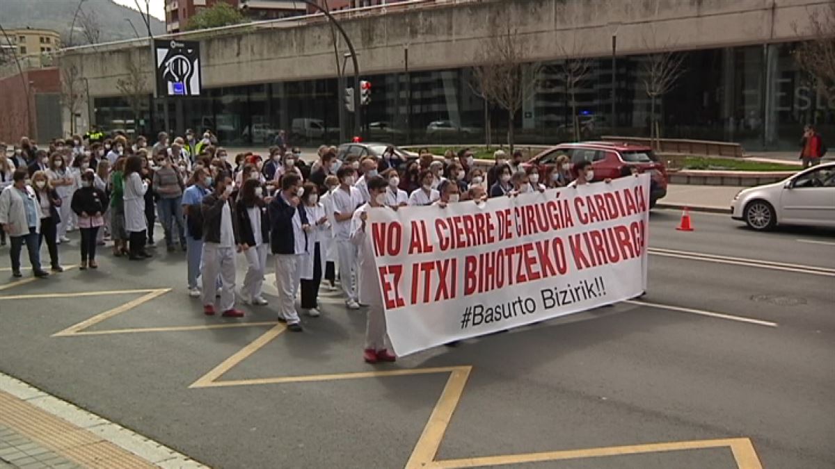 Protesta de Basurto Bizirik. Imagen obtenida de un vídeo de EITB Media.