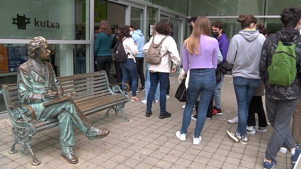 Donostia International Physics Center