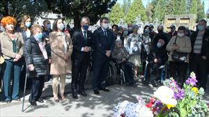 Gerra Zibilean eta gerraostean exekutatutakoei omenaldia egin die Eusko Jaurlaritzak Bilboko hilerrian