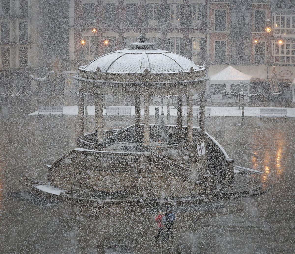 Nieve en la Plaza del Castillo
