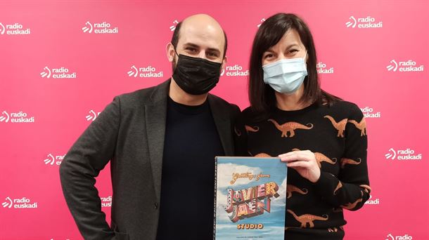 Carteles de cine, logotipos, muebles ... la vida es diseño