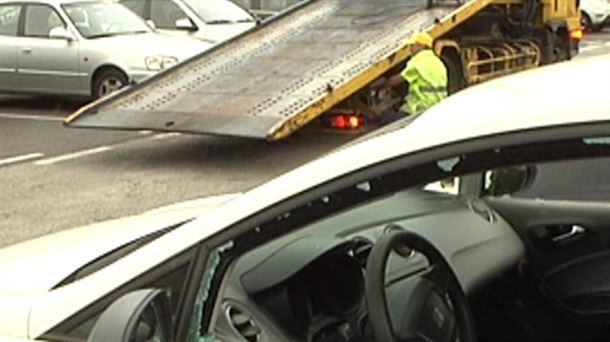 La Ertzaintza recibe 115 denuncias en tres meses por robos en el interior de los vehículos en Vitoria-Gasteiz