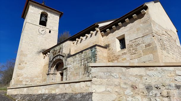 2.-La iglesia de San Román del concejo de Tobillas que data del año 822