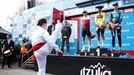 El podium de la Itzulia 2022: Martínez campeón, Ion Izagirre segundo y Vlasov tercero