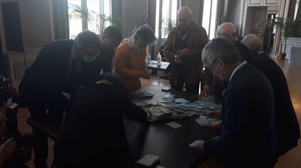 Ayuntamiento de Baiona, hoy. Foto: Aitor Sagarzazu