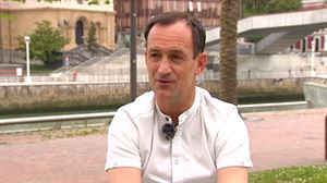 Joseba Etxeberria le augura un buen futuro al Athletic Club