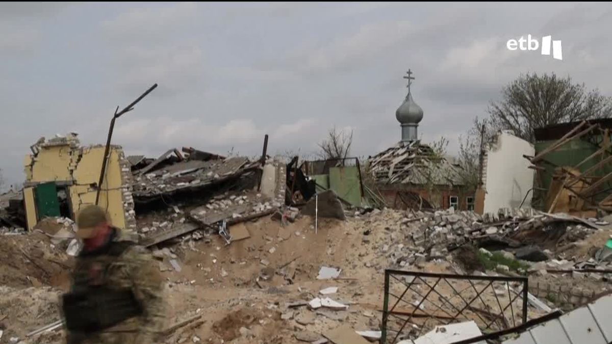 Ruinas en Ucrania. Imagen obtenida de un vídeo de EITB Media