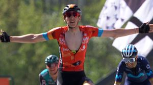 Dylan Teunsek garaipena lortu du Flèche Wallonne klasikoan
