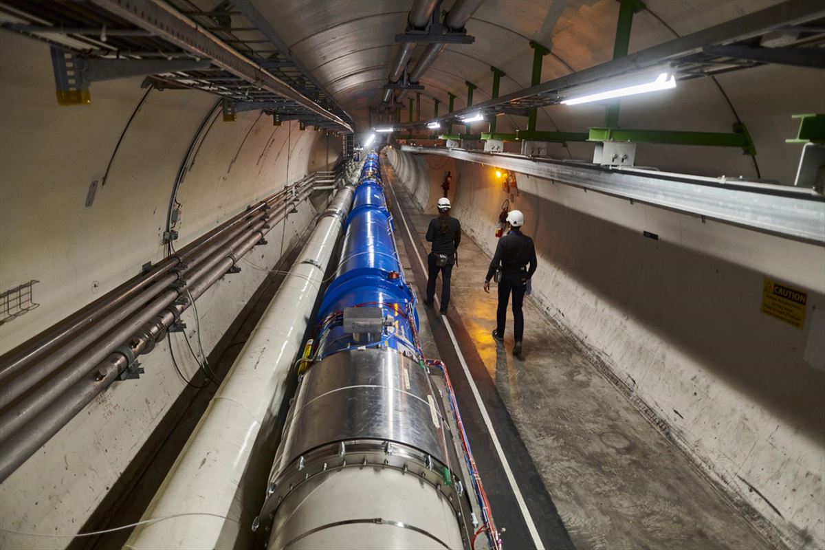 El acelerador de partículas subatómicas ha vuelto a arrancar en Ginebra (Suiza). Foto: EFE