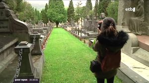 Argazki onenaren bila aritu dira Bilboko kanposantuan