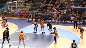 El IDK Euskotren no ha podido con el Spar Girona en la ida de los cuartos de final del playoff (56-61)