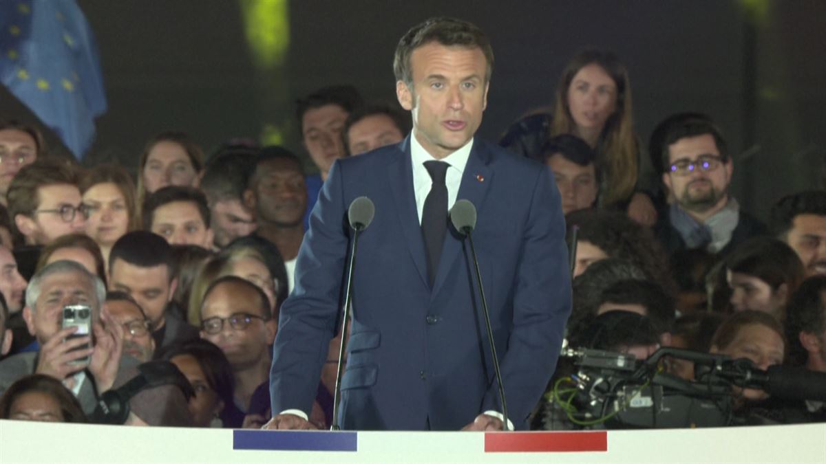 Emmanuel Macron. Agentzietako bideo batetik ateratako irudia.