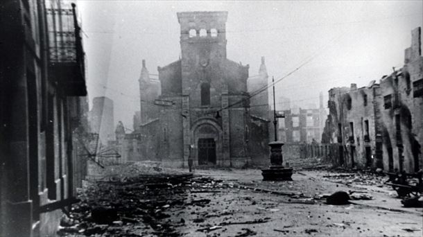 Así quedo Gernika tras el bombardeo. 