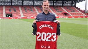 Joseba Etxeberria seguirá una temporada más en el Mirandés