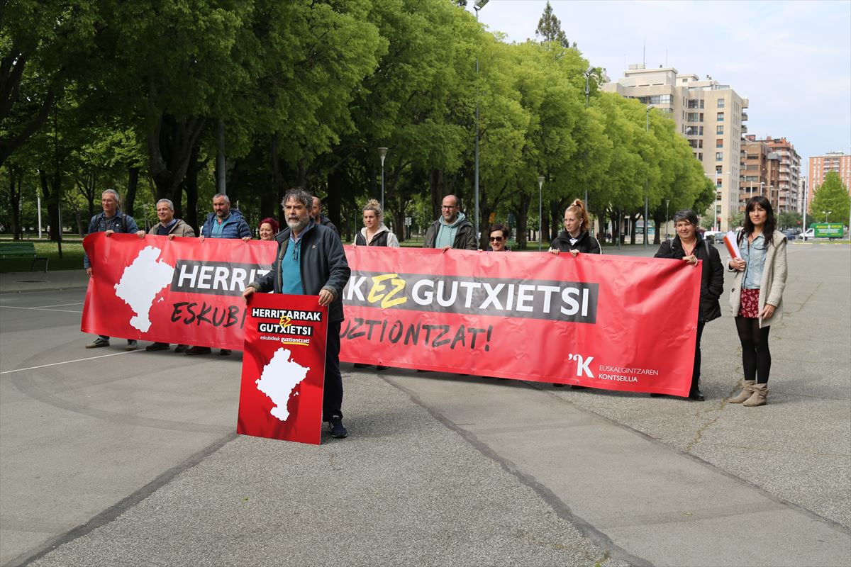 Imagen de Kontseilua en el anuncio de la manifestación.