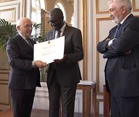 El ginecólogo y premio Nobel de la Paz Denis Mukwege recibe el título de ciudadano de honor de Baiona