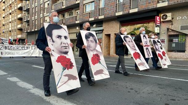 Manifestación en recuerdo a las víctimas del 3 de marzo en Vitoria-Gasteiz. EITB Media