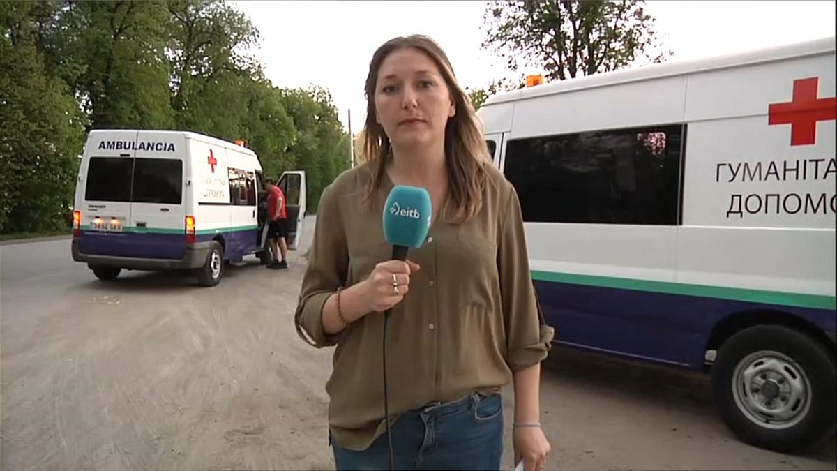 Ambulancias con destino Ucrania. Imagen extraída de un vídeo de EITB MEDIA.