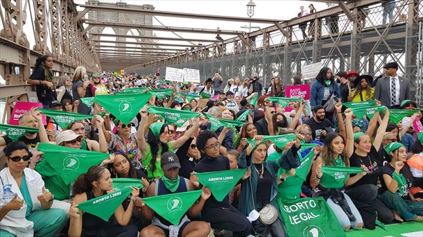 Aborturako eskubidearen aldeko manifestazioa New Yorken. Argazkia: EFE