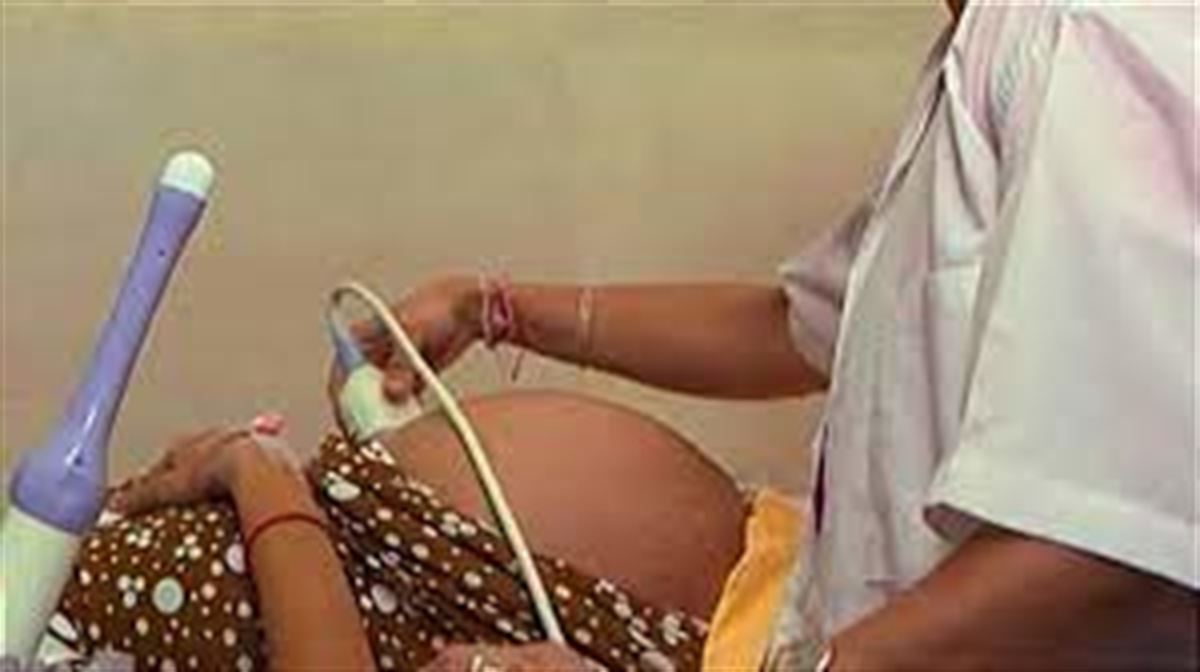 Imagen de una mujer embarazada, realizándose una ecografía. Foto: EITB Media