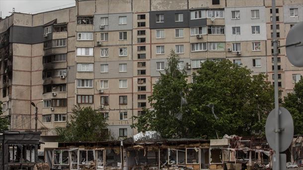 Zona residencial de Járkov, tras los bombardeos. EFE