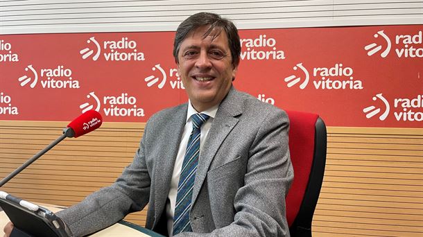 Carlos Ibarlucea: 'En primavera de 2024 podremos ir en autobús desde Vitoria a Foronda y a Loiu'