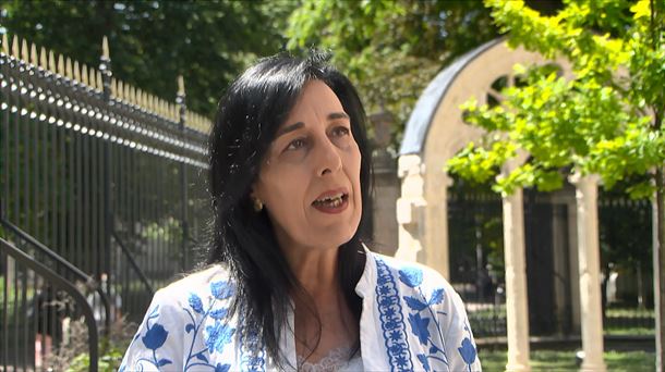 Martinez, artxiboko argazki batean. 