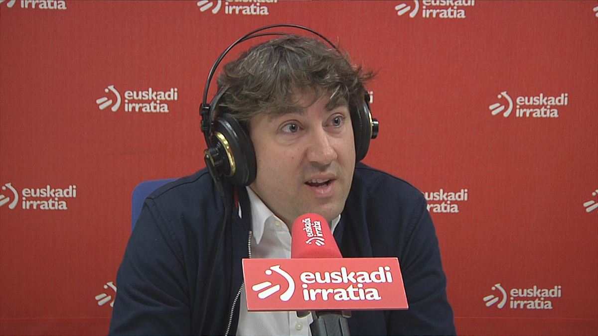 Eneko Andueza, gaur, Euskadi Irratian.
