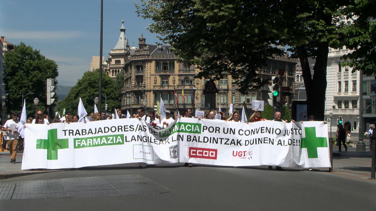 Manifestación de trabajadores de farmacias, hoy. EITB Media