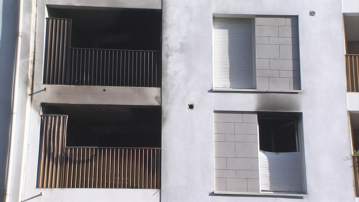 Fallece un hombre en un incendio declarado en un apartamento de Angelu. Imagen: EITB Media