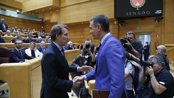 Feijóo y Sánchez, en el Senado. Foto: Efe