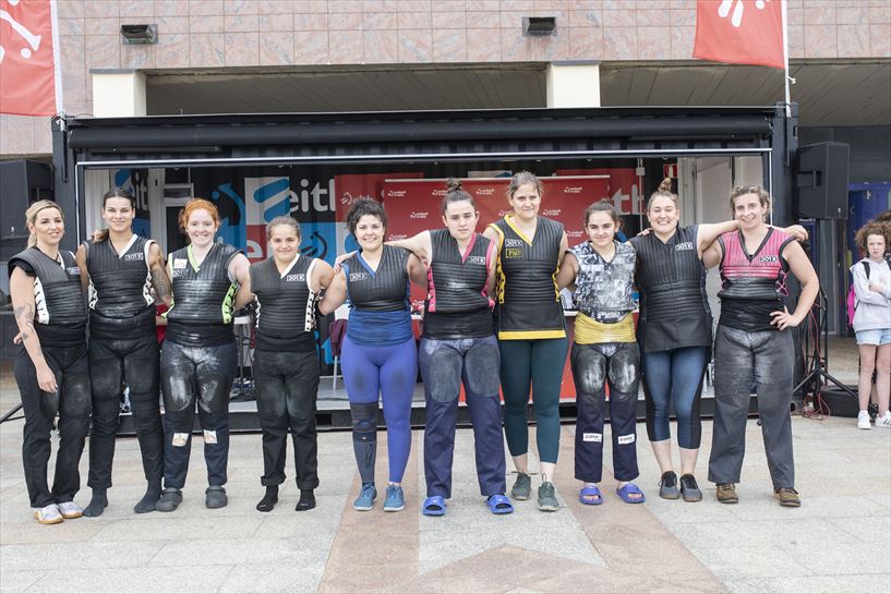 Lierni Osa, Lur Errekondo, Aroa Sanchez, Maddi Gesalaga, Susana Fernandez, Olaia Esnaola, Patricia MArtin, Udane Ostolaza, Lucia Orbe eta Karmele Gisasola