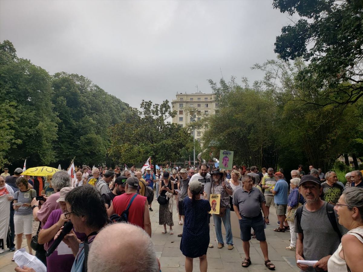 La manifestación ha sido convocada por 46 asociaciones. Foto: Elkarrekin Podemos Euskadi.