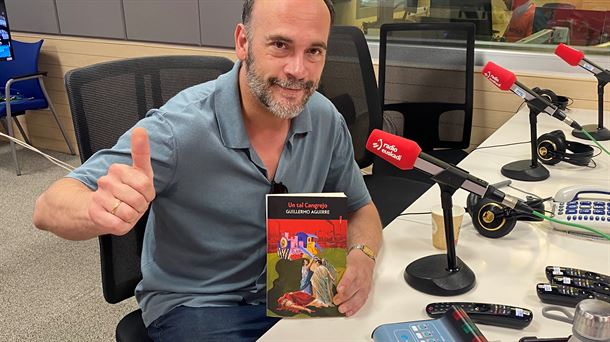 Guillermo Aguirre nos presenta su cuarta novela 'Un Tal Cangrejo...'                                