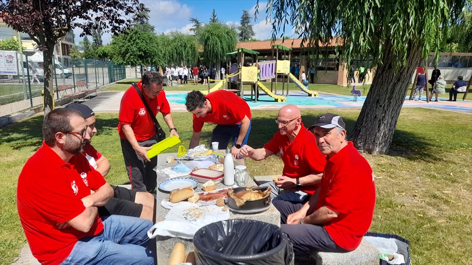 5.-Hamaiketako del equipo de Abetxuko A antes de tomar parte en el campeonato