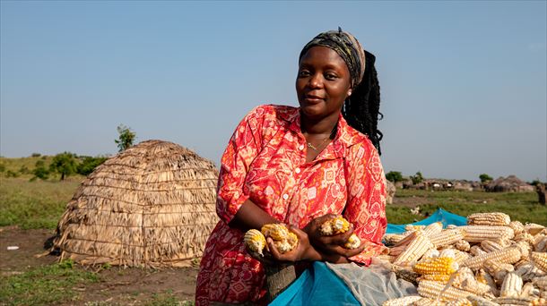 Fatmata Binta Sierra Leonako sukaldaria da. Argazkia: EFE.