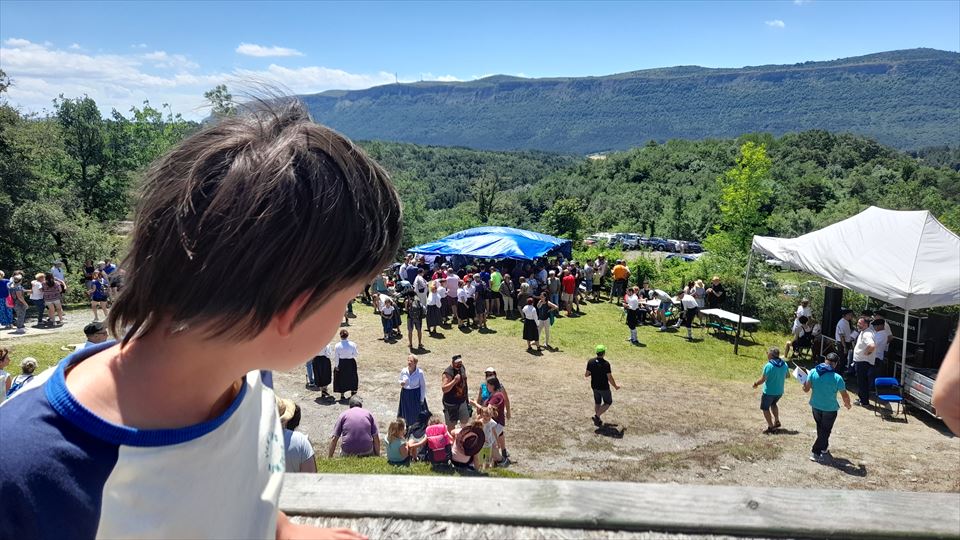 13.-La fiesta se traslada a la zona de la bolera y la txozna