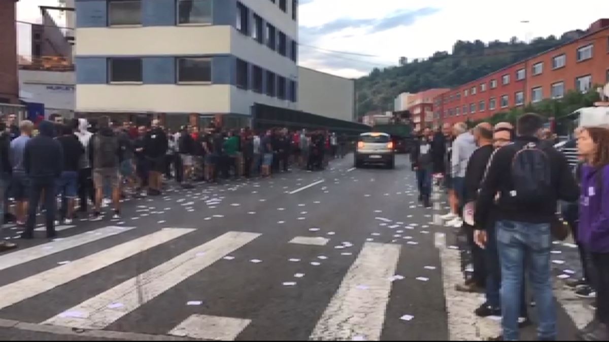 Piquetes en Astilleros Murueta en el primer día de la huelga del Metal en Bizkaia