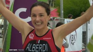 Helene Alberdi eta Kevin Viñuela izan dira nagusi Donostiako Triatloian