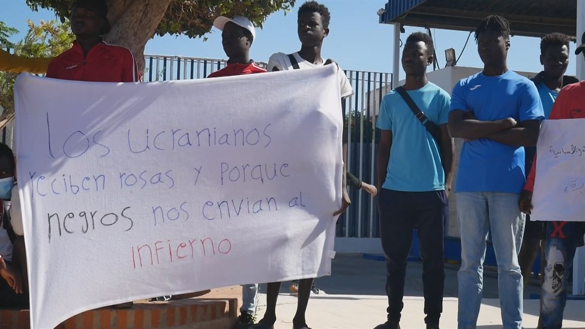 Protesta en Melilla. Imagen obtenida de un vídeo de EFE.