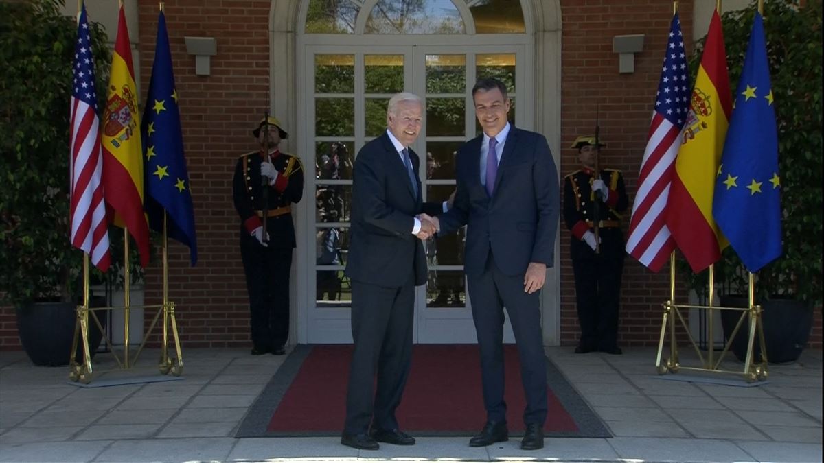Pedro Sanchez eta Joe Biden Moncloa jauregian. Argazkia: EFE