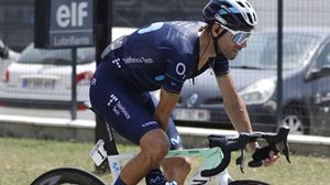 Un coche atropella a Alejandro Valverde y se da a la fuga