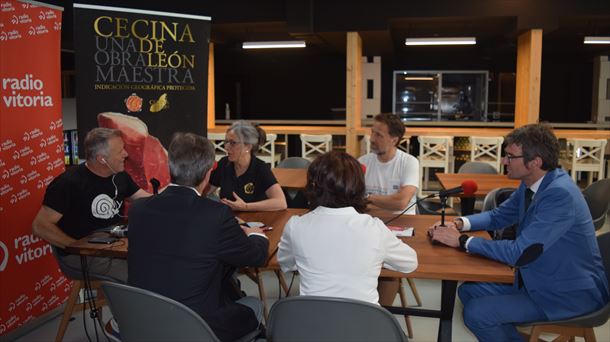  De tertulia con la IGP Cecina de León desde el Círculo Vitoriano